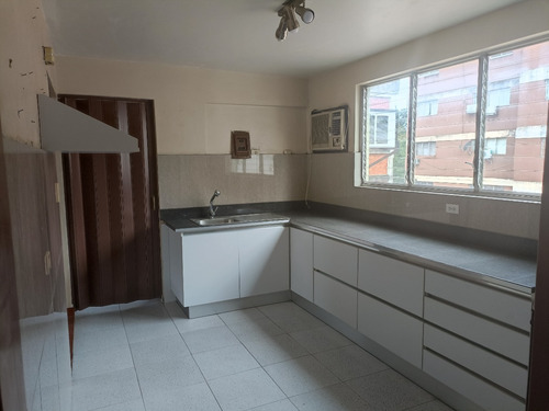 Imagen 5 de 18 de Lucibel Porras Vende Apartamento En Res Goya Trigal Centro