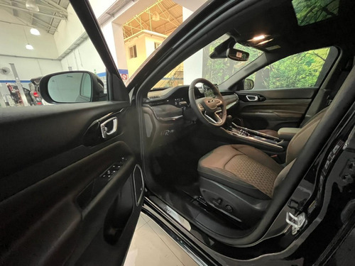 Imagen 17 de 20 de Jeep Commander Overland 2.0 Td 380 At9 4x4