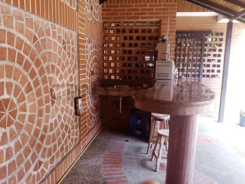 Casa -quinta En El Paraiso