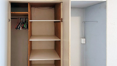 Estudio (antiguo) Piso 2. A Pasos Metro Irarrázaval. Sin Est