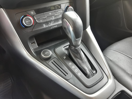 Ford Focus 2.0 Se Sedan 16v Flex 4p Powershift