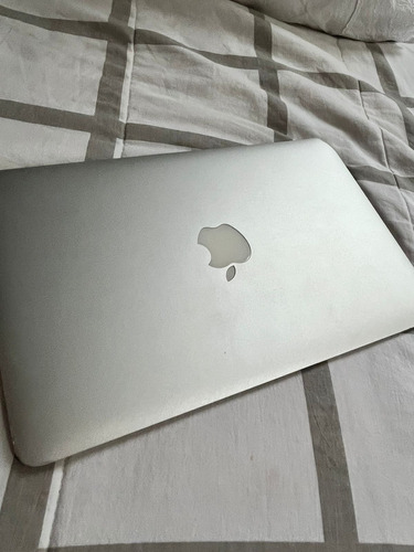 Macbook Air 2011