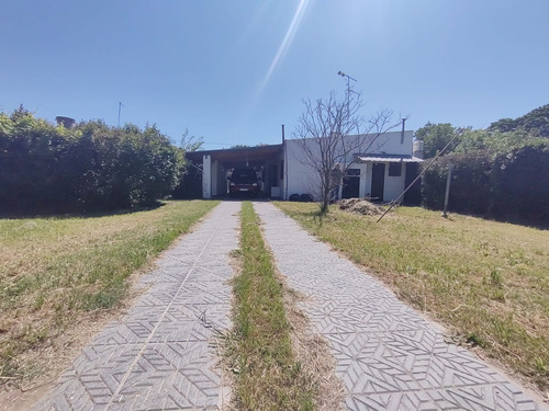 Venta Casa Con Gran Terreno Agustin Ferrari Merlo