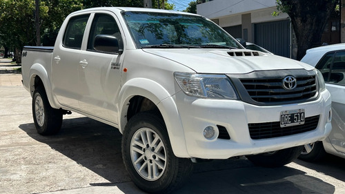 Toyota Hilux Pick-Up 3.0 Cd Sr 171cv 4x4 - C3