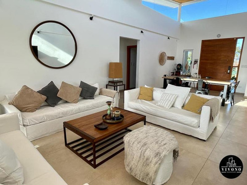 Imagen 7 de 28 de Casa - Puertos Del Lago