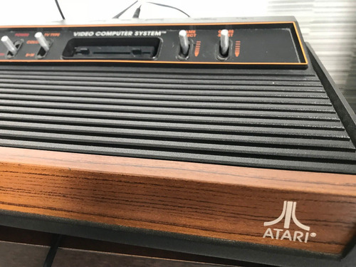 Atari Madeira C/  Organizador - Completo - Funcionando  Raro