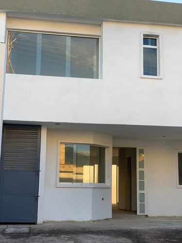 Imagen 2 de 16 de Venta De Casa En Terrazas El Carrascal, Obra Gris. Adlz