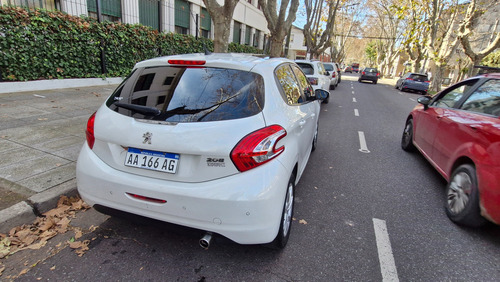 Peugeot 208 1.6 Allure Tiptronic
