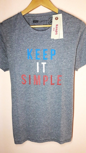 Remera Keep Levis