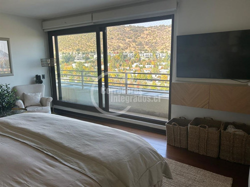 Casa En Venta De 4 Dorm. En Lo Barnechea Los Litres