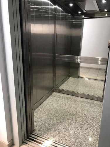 Imagen 2 de 16 de Departamento De Un Dormitorio En Venta - La Plata - Balcón Al Frente Piso Alto