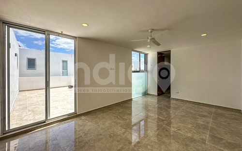 Casa En Venta En Mérida En Privada El Origen, Xcanatún