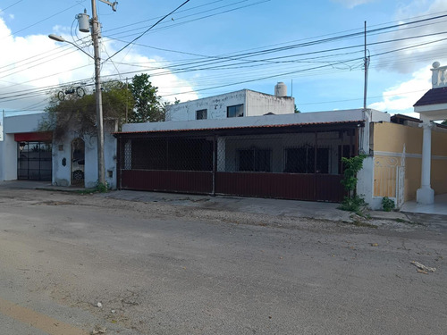 Casa De Una Planta En La Colonia Aleman
