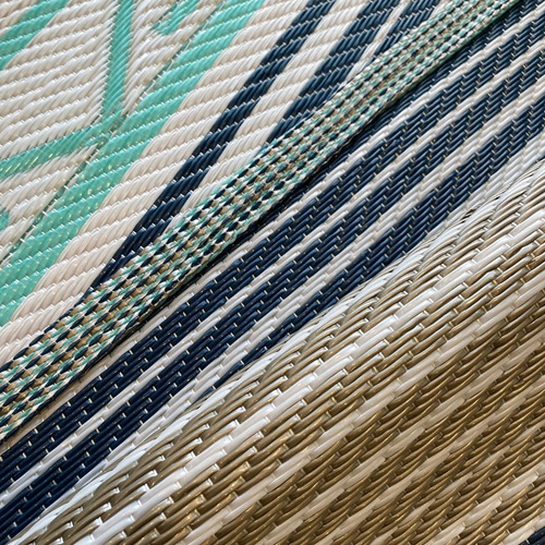 Imagen 4 de 5 de Alfombra In And Out 150x200 Sirve Para Exterior, Lavable