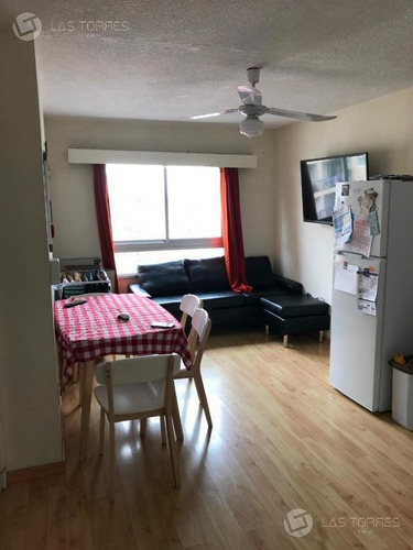 Imagen 3 de 7 de Apartamento - Tres Cruces - Vivienda U Oficina, Frente, G.c 4.500,