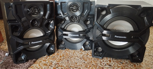 2 Parlantes Y 1 Subwoofer Panasonic Akx880