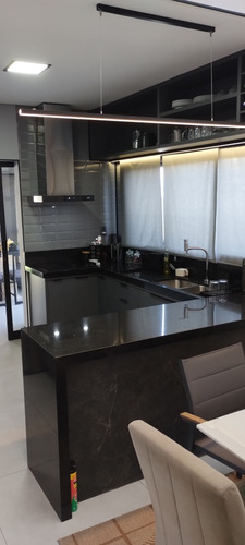 Casa Condomínio Fechado 2 Dorms Com Suite E Dois Ar Condicio