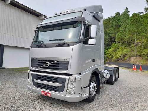 Imagem 3 de 14 de Volvo Fh 460 6x2t 2014/2014 I-shift Globetrotter