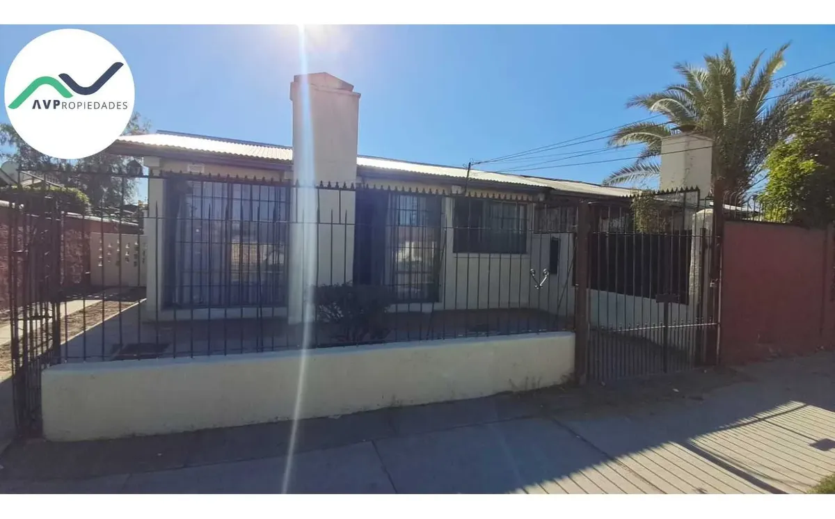Imagen 1 de 24 de Arriendo Amplia Casa En La Cisterna (172828)