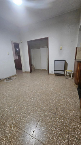 Casa En Venta - 3 Dormitorios 1 Baño - 320mts2 - Leones, Marcos Juárez, Córdoba