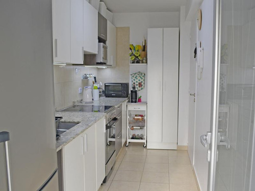 Torre Metropolitan: Impecable 3 Ambientes 69m2 C/ Cochera