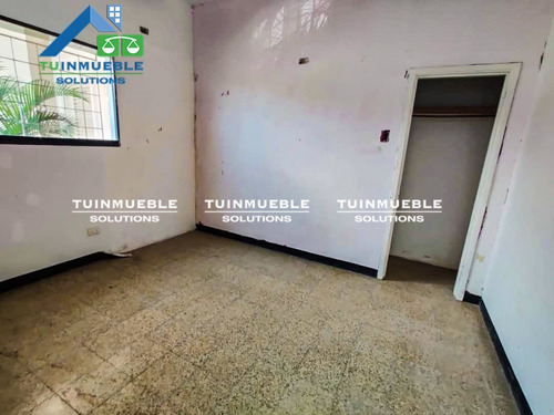 Imagen 10 de 12 de Casa En Venta
