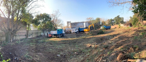 Imagen 4 de 14 de Excelente Galpón De 2400m2, Zona Industrial Neta. La Tablada