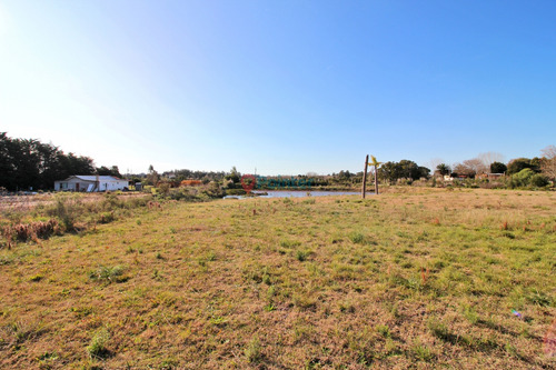 Espectacular Chacra De 6 Hectáreas Con Dos Casas Y Piscina En Salinas !
