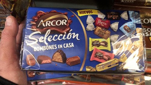 Caja De Chocolate Selleccion Arco Sobre Ruedas Juguetes 