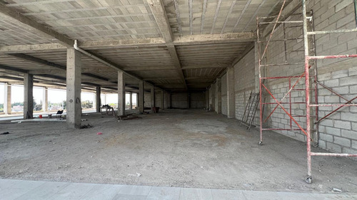 Local En Renta Plaza Antares. León Gto. 1,285 M2
