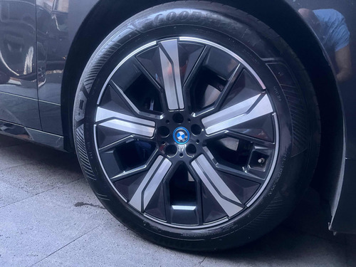 Rines Bmw 21 Con  Llantas Goodyear 255 50 R21