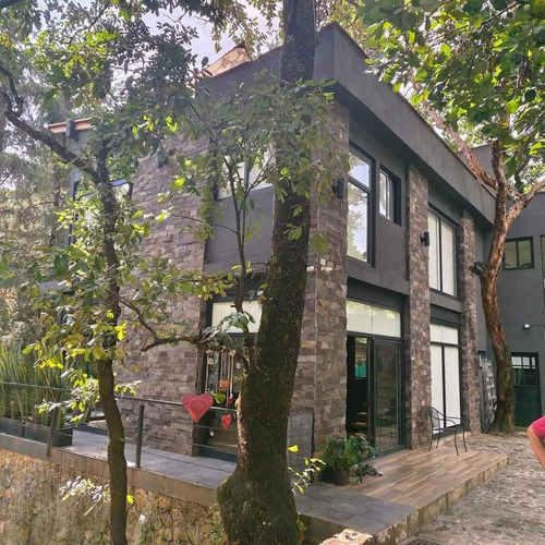 Casa En Venta En Colonia Los Ocotes, Tepoztlán, Morelos