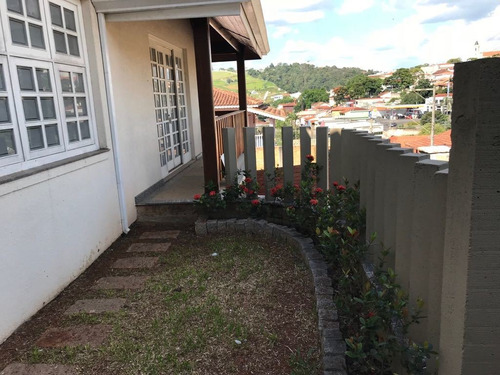 Imagem 3 de 14 de Casa Nova Em Estilo Normando / Piracaia Ca-508