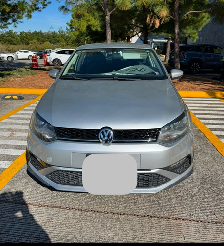 Volkswagen Vento 1.6 Confortline Mt