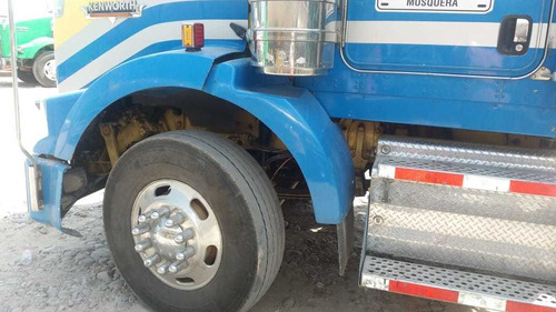 Tractomula Kenworth 2013