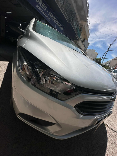 Chevrolet Onix plus 1.4 Black Edition