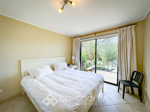 Casa En Venta De 9 Dorm. En Las Cabras