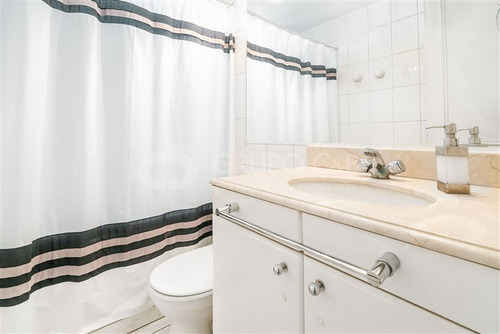 Imagen 10 de 17 de Departamento En Venta De 3 Dorm. 2 Baños Metro Colón