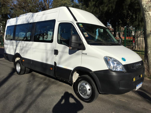 Imagen 9 de 10 de Transporte De Personal / Alquiler De Combi-minibuses-buses