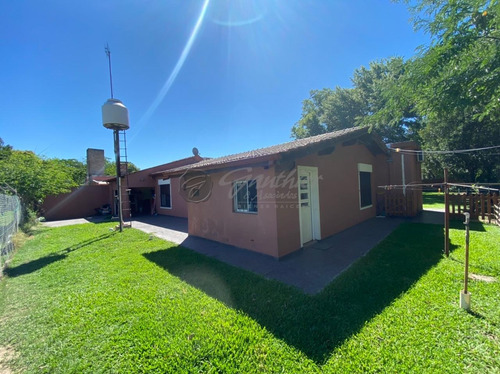Casa En Venta En Campana: Mateo Blanco S/n
