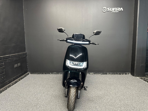 Imagen 2 de 19 de Scooter Sunra R-bot Doble Litio 2023