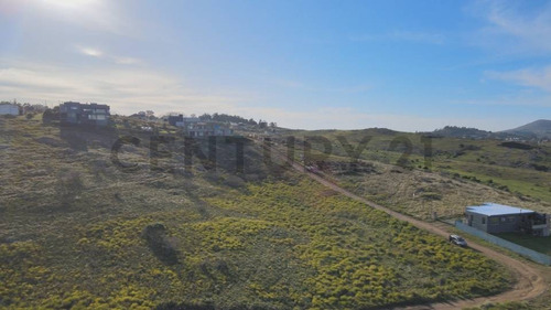 Venta De Excelente Lote En El Barrio Entre Sierras De Tandil