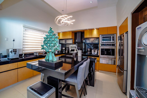 Casa En Venta En Residencial Lagos Del Sol
