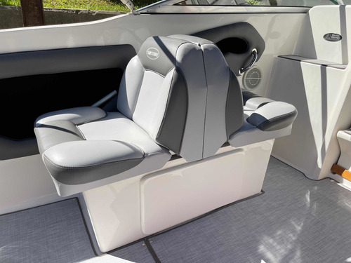 Imagen 5 de 14 de Canestrari 215 Mod.2014 Mercruiser V6 Mpi De 220hp-140 Horas