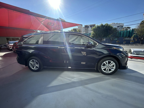 Toyota Sienna XLE PIEL