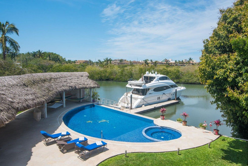 Imagen 1 de 14 de Casa En Venta En Nuevo Vallarta Con Canal $2,000,000usd