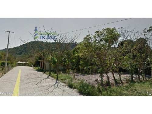 Imagen 3 de 6 de Se Vende Terreno 400 M² Los Manantiales Villa Avila Camacho Puebla. Esta Frente A La Secundaria Técnica # 107, Esta En Una Excelente Ubicación Son 400 Metros Cuadrados En Esquina Ideal Para Locales C
