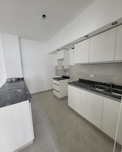Imagen 3 de 28 de Claros Del Bosque / Village, Duplex De 3 Dormitorios, Escritorio, Pileta, Asador