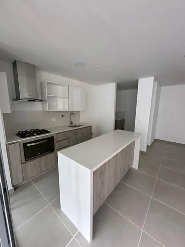 Apartamento En Venta En Loma Los Mesa. Cod V10323