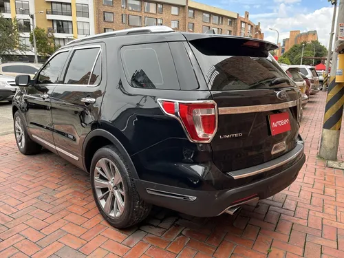 Ford Explorer LIMITED SEC 2,3 4X4 7P
